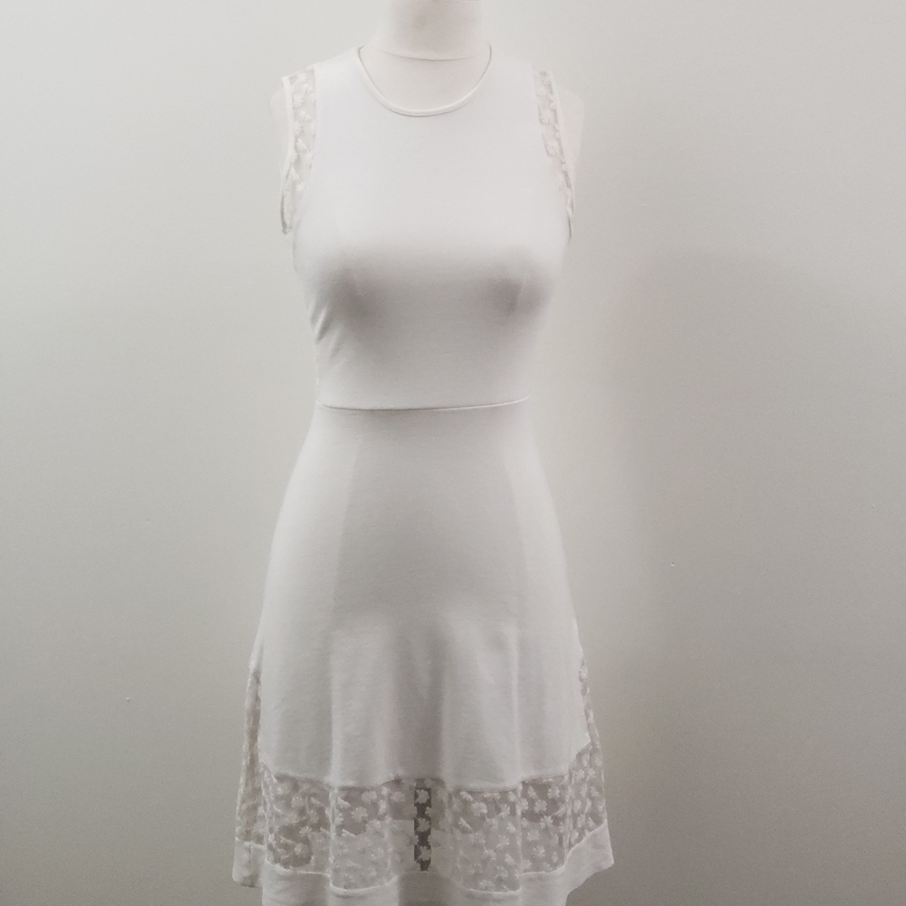 White French Connection fit & flare dress in sz 6